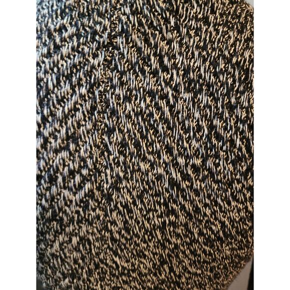 Calvin Klein Jeans Women's Black & White knit sweater V-Neck Pullover Medium - Picture 3 of 7